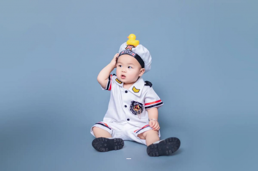 微山宝宝老摇头怎么回事